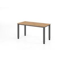 Bureau recht met 4 vierkant poten - 140x67 cm - Hammerbacher