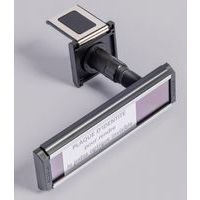 Deurspion geïntegreerd in naamplaatje - Vizer - Socona