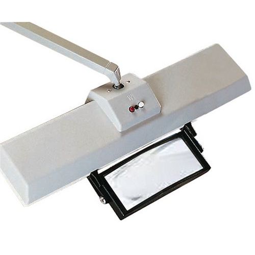 Waldmann Aanpasbare Loep Voor Werkplaatslamp Met Scharnierende Arm 11W waldmann kopen in de aanbieding
